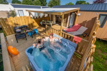 Accommodation - Premium 2 Bedrooms With Spa And Sea View ! - Camping de la Baie