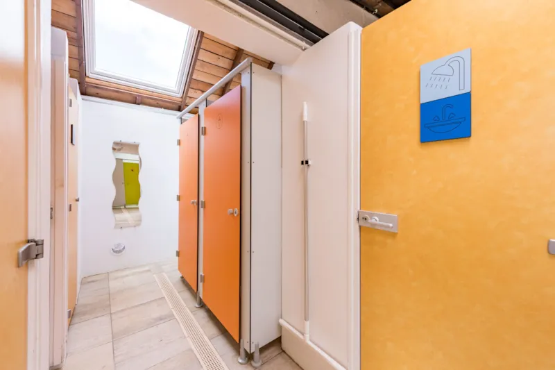 Forfait Emplacement Standard + 1 Véhicule+Électricité