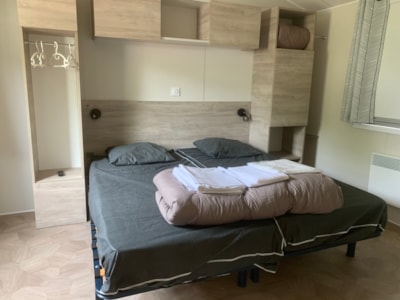 Mobil-home 2 bedrooms  - 4 SUNS - adapted to the people with reduced mobility