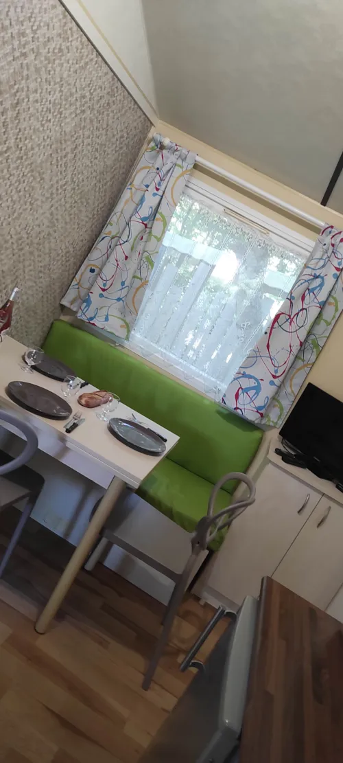 Location - Mobil Home Essentiel 2 Chambres Avec Télévision - image n°6 - Camping d'Arpheuilles
