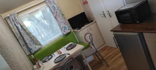 Location - Mobil Home Essentiel 2 Chambres Avec Télévision - image n°4 - Camping d'Arpheuilles