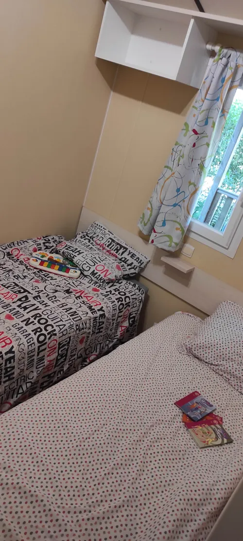 Location - Mobil Home Essentiel 2 Chambres Avec Télévision - image n°9 - Camping d'Arpheuilles