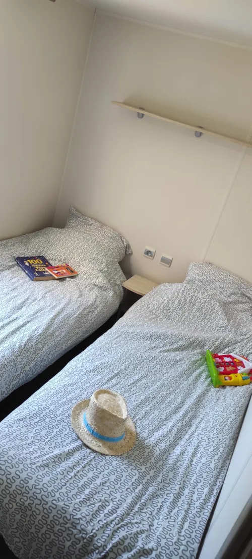 Location - Mobil Home Climatisé 3 Chambres / Tv / 31 M2 - image n°7 - Camping d'Arpheuilles