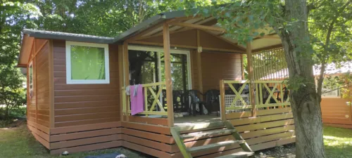 Location - Chalet Essentiel 32 M² / 3 Chambres  / Tv / Terrasse Couverte 12 M² - image n°1 - Camping d'Arpheuilles