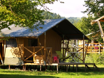 Safari Lodge 35m² insulated (2 bedrooms, bathroom and toilet) + terrace