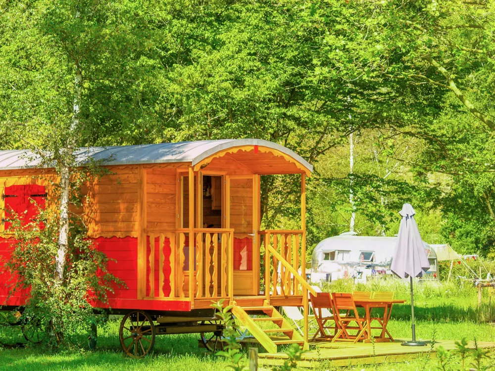 Location - Roulotte 20M² + Salle De Bains - CosyCamp