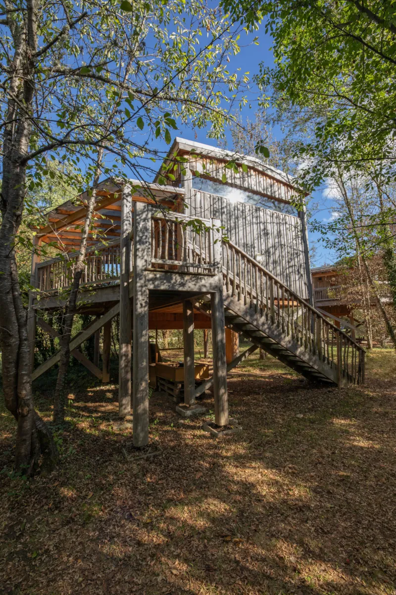 Cabane Perchée Premium 24M². ( 2 Chambres) + Terrasse