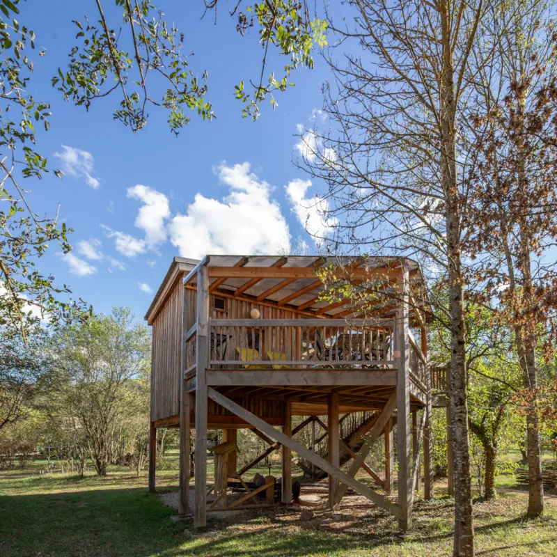Cabane Perchée Premium 24M². ( 2 Chambres) + Terrasse