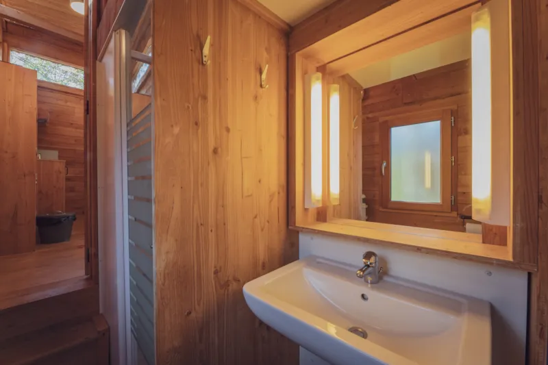 Cabane Perchée Premium 24M². ( 2 Chambres) + Terrasse