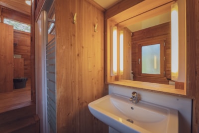 Tree house Premium 24m² (2 bedrooms) + terrace