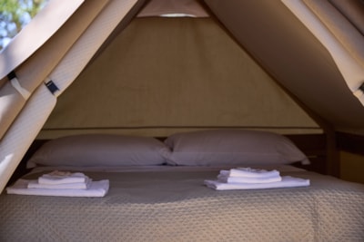 Tent Small — 4