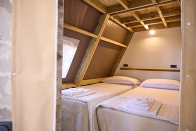 Tent Luxury — 10