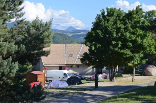 Pitch - Pitch: Vehicle + Tent - Or Vehicle + Caravan - Or Camper/Van - image n°3 - Camping de la Plage - Alpes, Vercors et Trièves