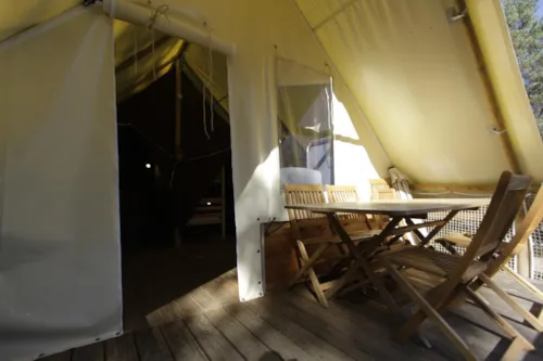 Accommodation - Trapper Tent - Wood Stove - image n°3 - Camping de la Plage - Alpes, Vercors et Trièves