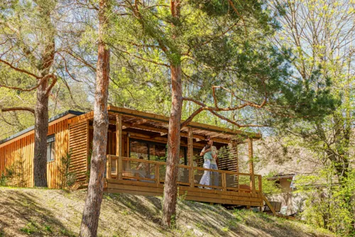 Accommodation - Chalet Prestige & Private Sauna - image n°1 - Camping de la Plage - Alpes, Vercors et Trièves