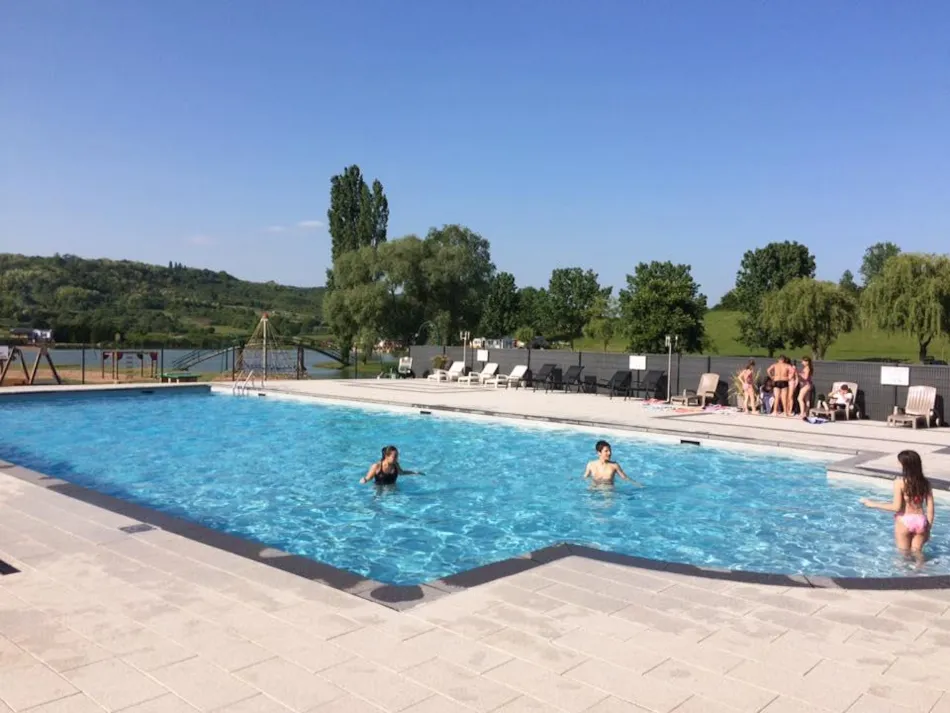 Camping - Base de Loisirs La Tuilerie