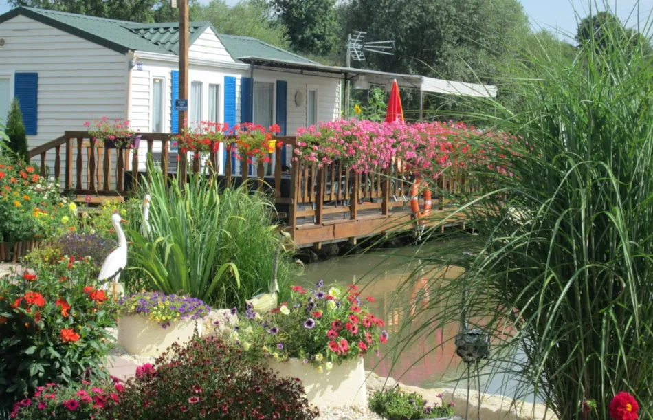 Camping - Base de Loisirs La Tuilerie