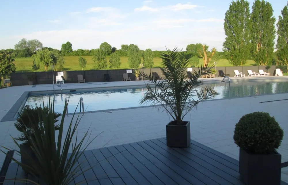 Camping - Base de Loisirs La Tuilerie