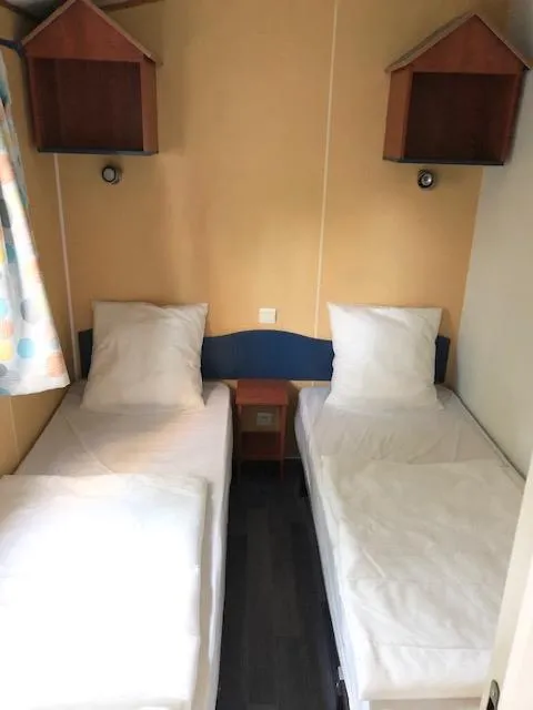 Mobilhome Hawai 2 Chambres - 28M2 - Avec Clim + Tv - Terrasse Couverte 13 M2 -