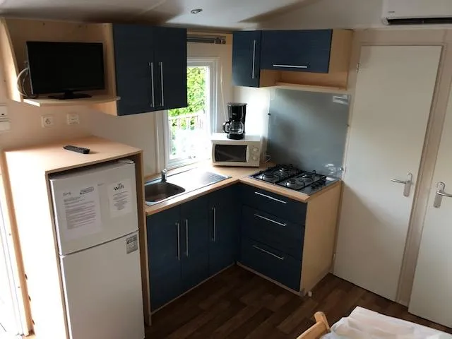 Mobilhome Nevada 3 Chambres - 32 M² - Avec Clim.+Tv - Terrasse Couverte Sur 16 M² -