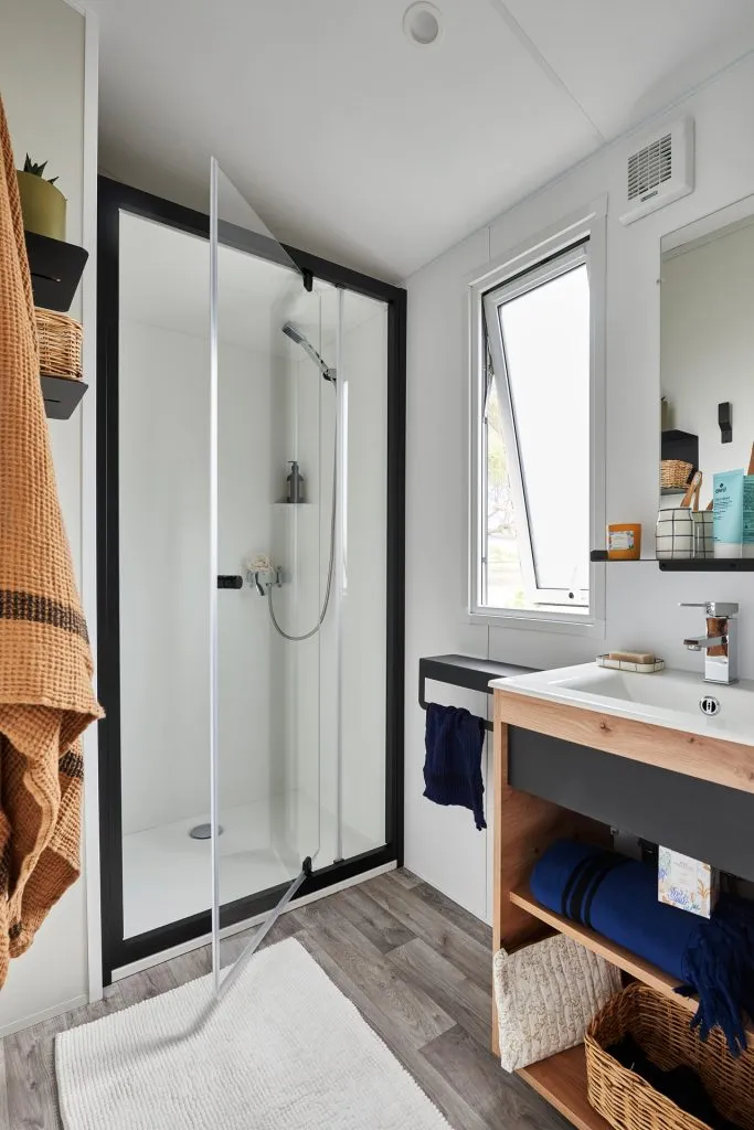 Mobilhome Premium 3 Chambres - 32M2 - Avec Clim + Wifi Offert + Tv - Terrasse Couverte De 16M2