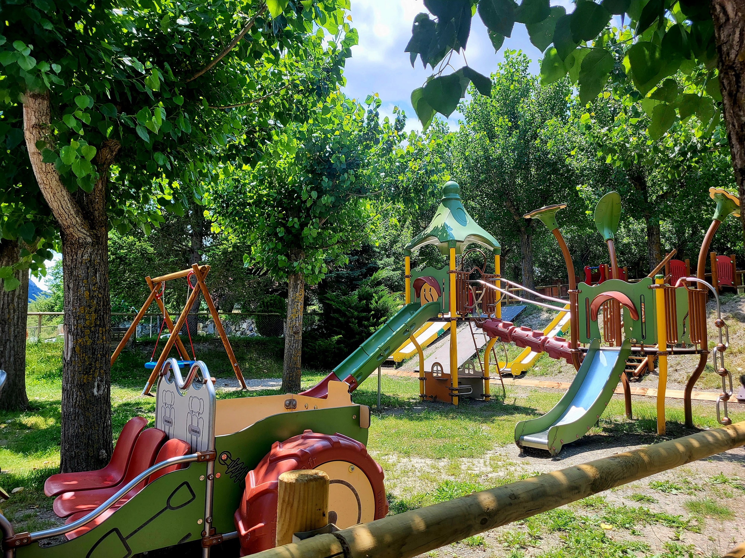 Aigüestortes Camping Resort — Foto 5