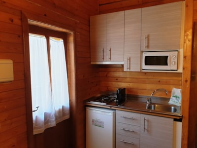 Bungalow — 3