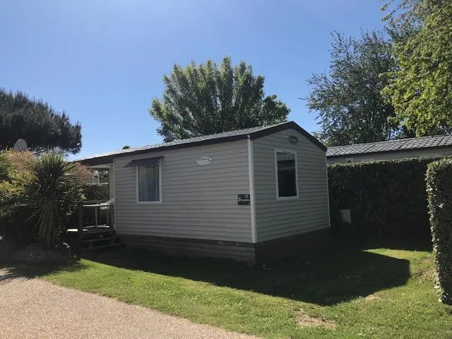 R- Mobilhome Adriatique 2 Chambres 28 M² + Terrasse Semi Couverte