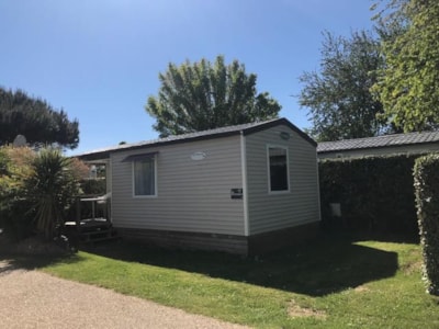 R- Mobilhome Adriatique 2 bedrooms 28 m² + semi-covered terrace — 2