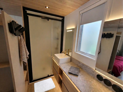 C- Mobil-home Méditerranée Confort Climatisé SPA 3 chambres