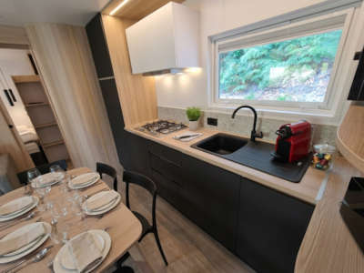 C- Mobil-home Méditerranée Confort Climatisé SPA 3 chambres