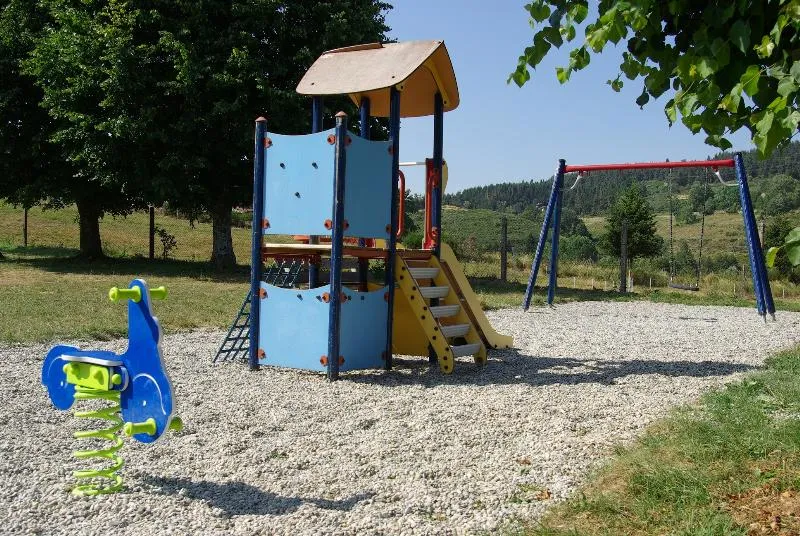 Camping La Cigale de L'Allier