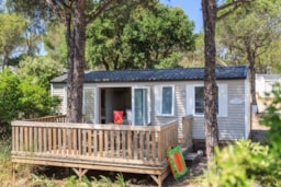 Mietunterkunft - Family Cottage Confort 35 M² - 3 Zimmer - Klimaanlage, Hölzerner Terrasse - Camping  Holiday Green