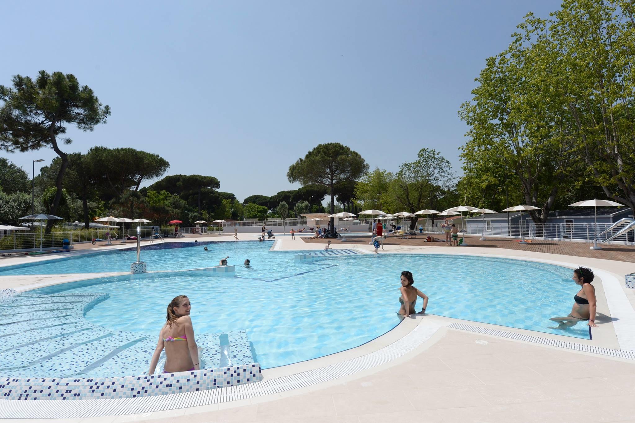 Bathing Marina Camping Village - Punta Marina Terme