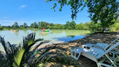 Camping Le Chêne du Lac - Nouvelle-Aquitaine