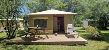 Huuraccommodatie(s) - Basic Lodge - Camping Le Chêne du Lac