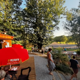 Camping L'Ecrin Nature - image n°17 - Roulottes