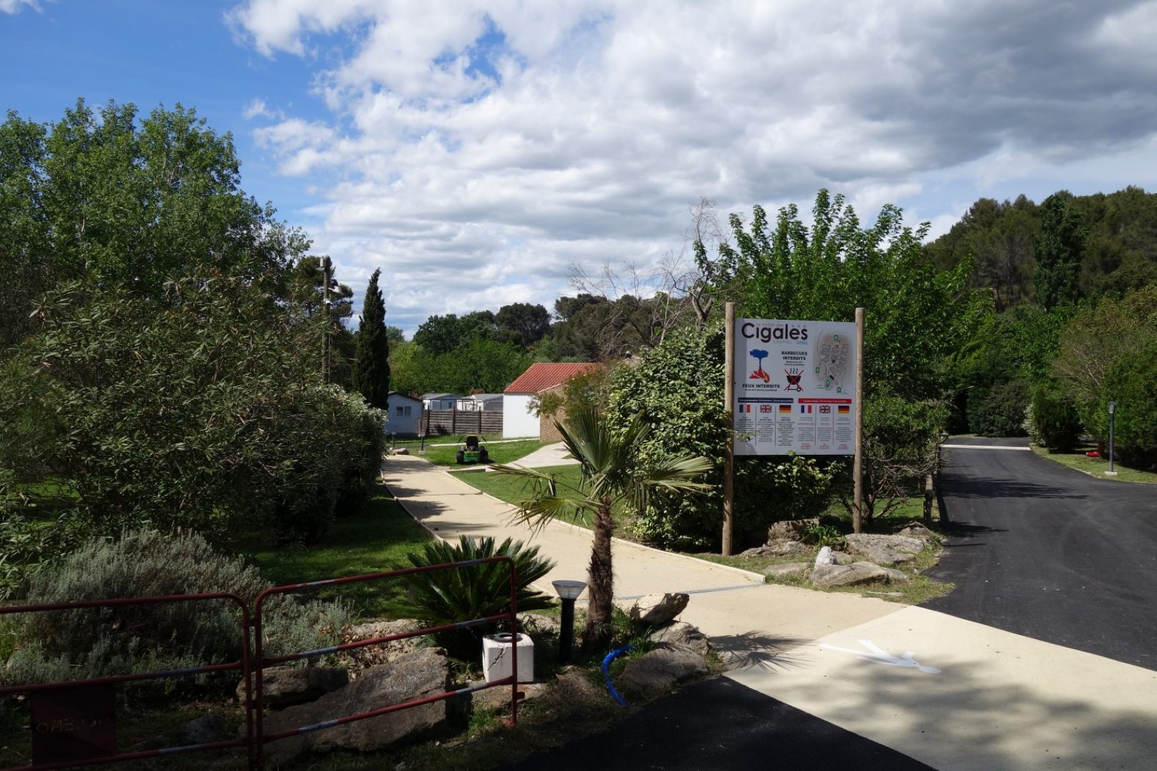 Camping le Vallon des Cigales