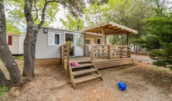 Mietunterkunft - Classic | 20M² | 2 Schlafzimmer | Hochterrasse - - Camping Marvilla Parks - Les Lacs du Verdon