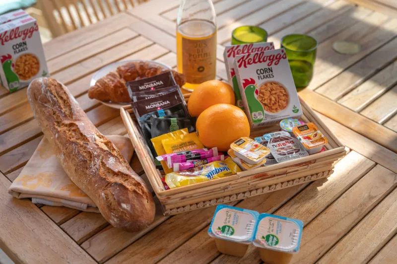 Séjour Équestre Et Nuit En Maison Sur L'eau - Tous Niveaux De 6 À 99 Ans !