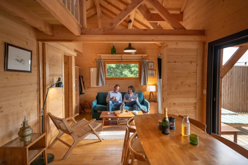 Séjour Équestre Et Cocooning En Cabane Avec Bain Nordique - Tous Niveaux De 6 À 99 Ans !