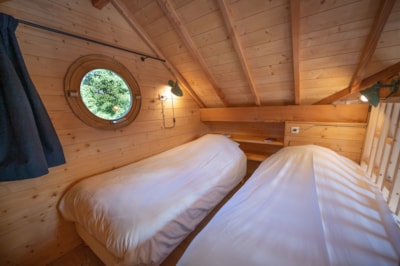 Floating hut  with private Nordic bath