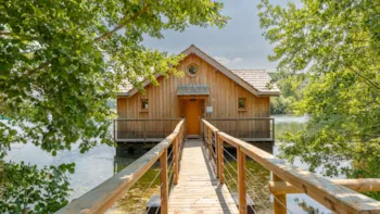 Mietunterkunft - Schwimmende Hütte  Mit Privatem Nordic-Bad - LieuDieu, Domaine de Campagne