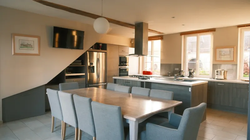 La Tour : Maison De Caractère