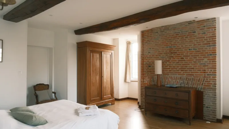 La Tour : Maison De Caractère