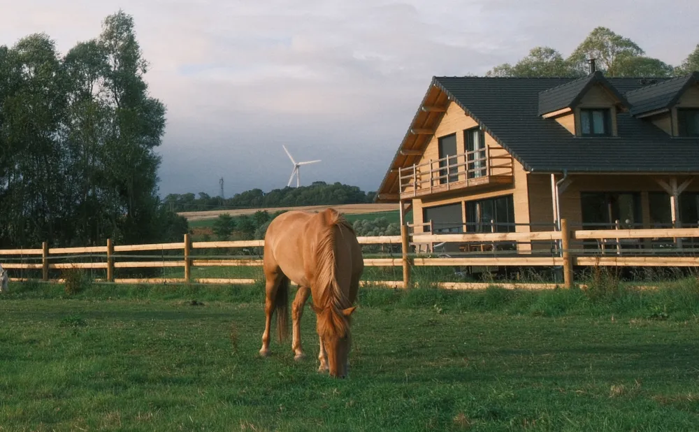 Location - Maison Canadienne Au Bord Du Lac - LieuDieu, Domaine de Campagne