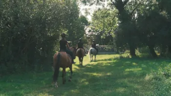 Accommodation - Night In A Caravan And Horseback Ride - LieuDieu, Domaine de Campagne