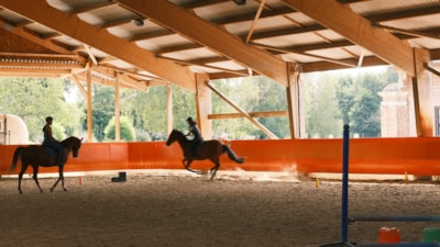Equestrian and Cocooning stay in a cabin with Nordic bath - All levels from 6 to 99 years old!