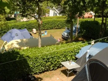 Stellplatz - Stellplatz Confort - Camping Du Valentin