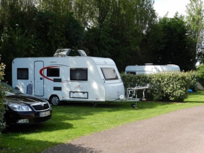 Pitch: camping-car + electricity — 7